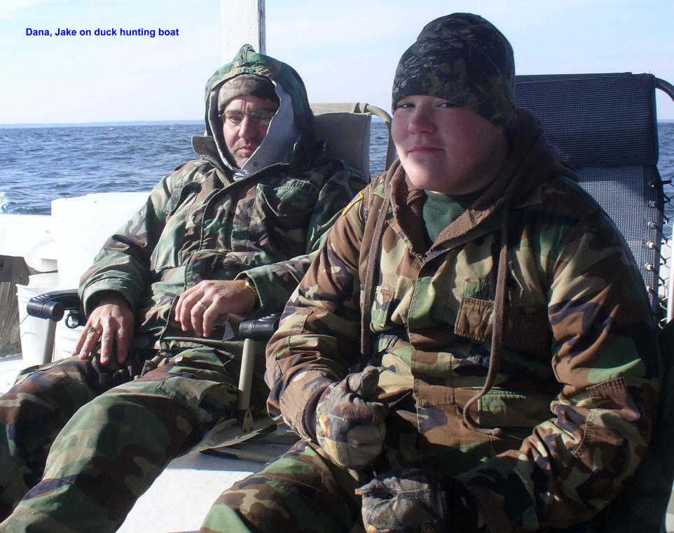 08DanaJakeOnBoat.JPG